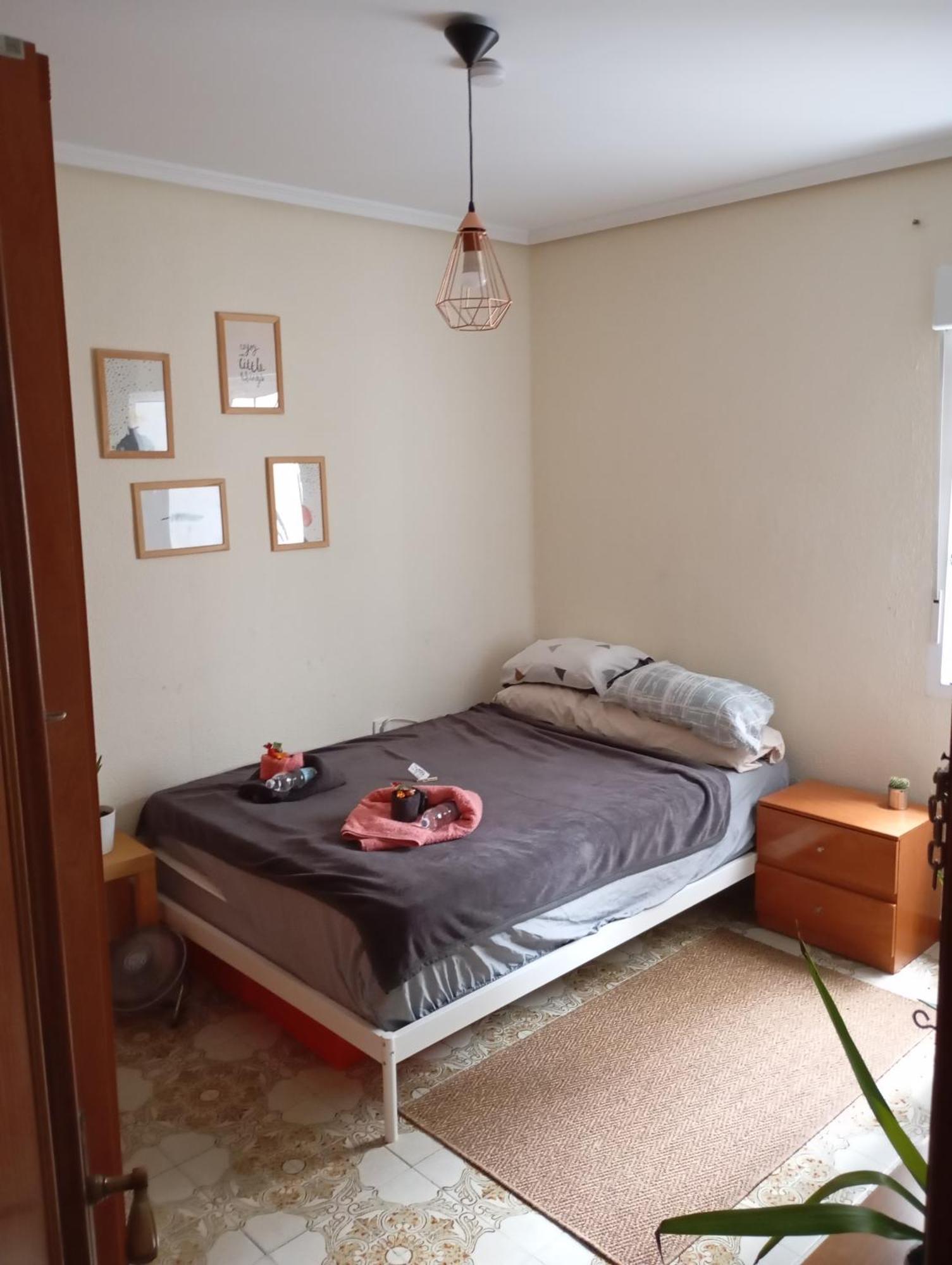 Grosses Modernes Zimmer "Silber" Fuer 2 Personen Und Katzenliebhaber Valencia Buitenkant foto